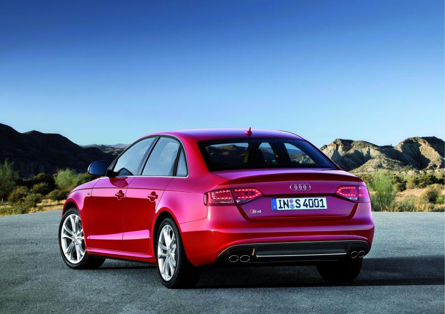  Audi S4 Sedan (B8, 8K) 2009 года  (WW) (фото 37 из 55)